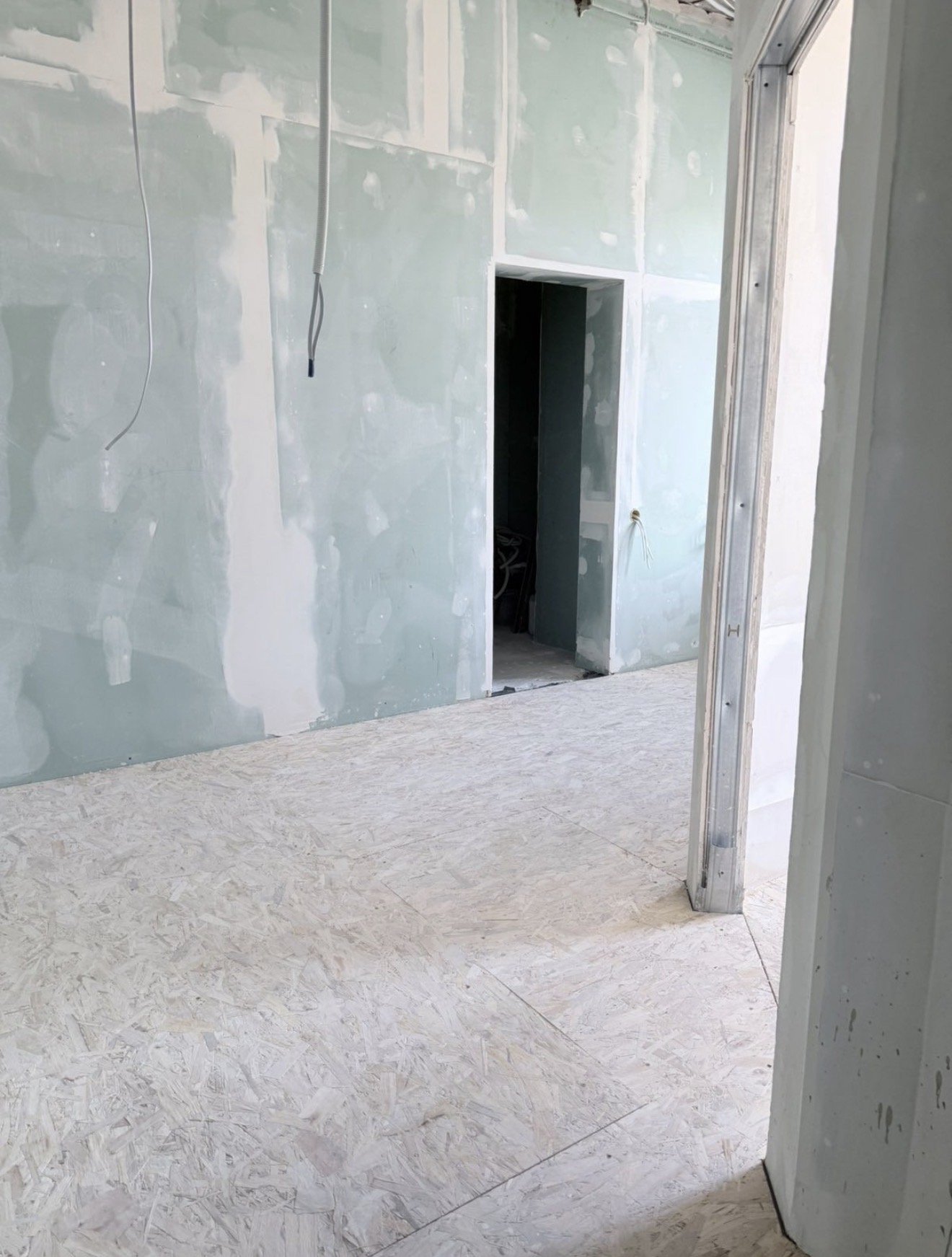 Квартира на ул. Серова, 120 м², 64 000$ — FAKTOR