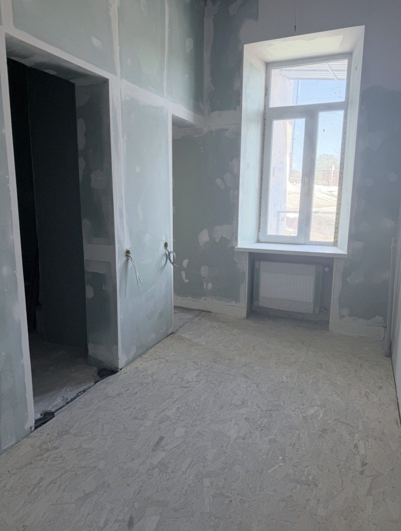 Квартира на ул. Серова, 120 м², 64 000$ — FAKTOR