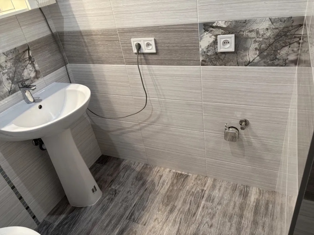 Квартира на ул. Генерала Петрова, 33 м², 42 900$ — FAKTOR