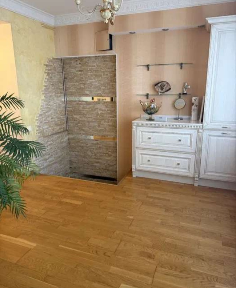 Квартира на вул. Владислава Бувалкина, 79 м², 75 000$ — FAKTOR