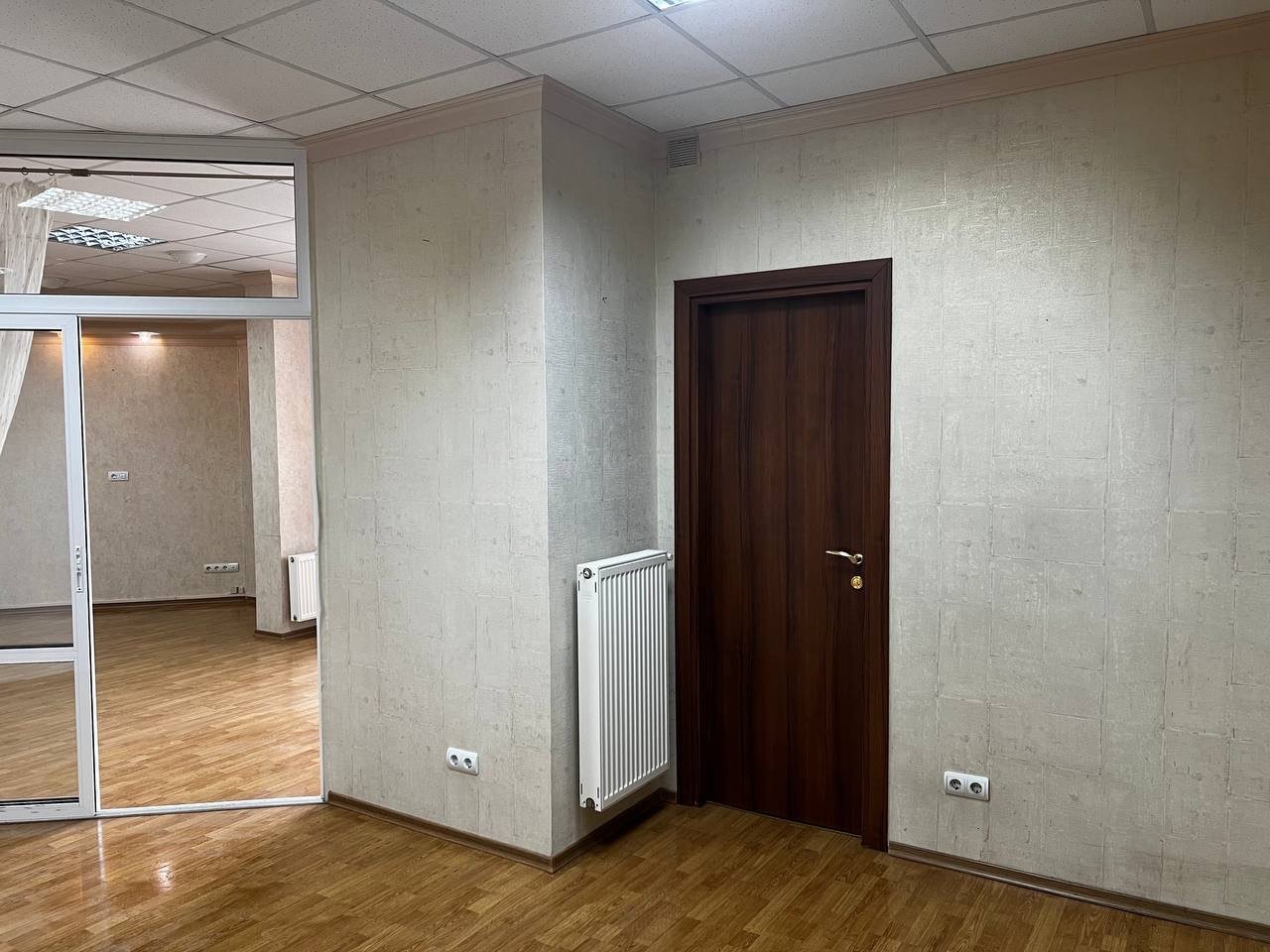Комерційна нерухомість на вул. Жуковского, 56 м², 150 000$ — FAKTOR