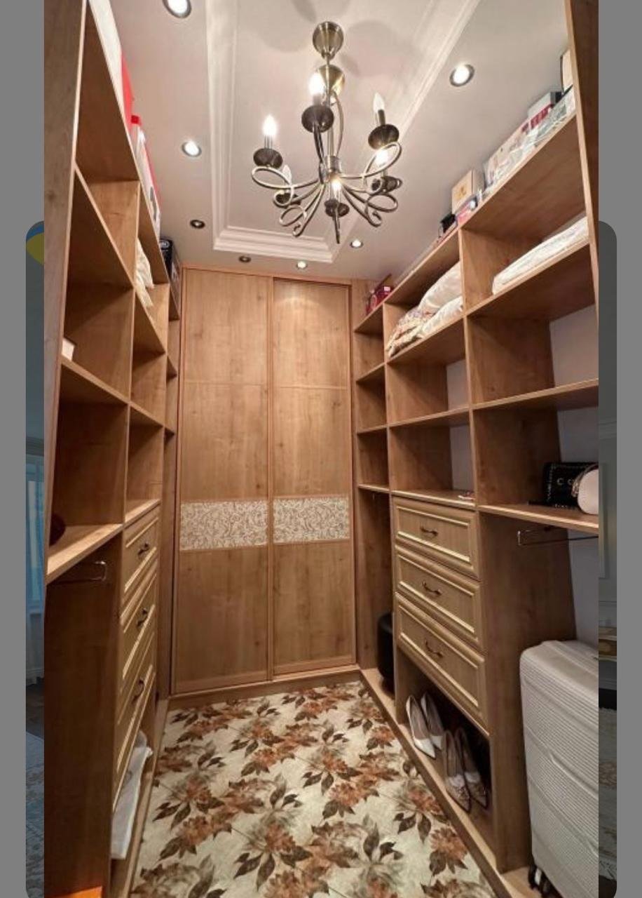 Квартира на ул. Литературная, 142 м², 355 000$ — FAKTOR
