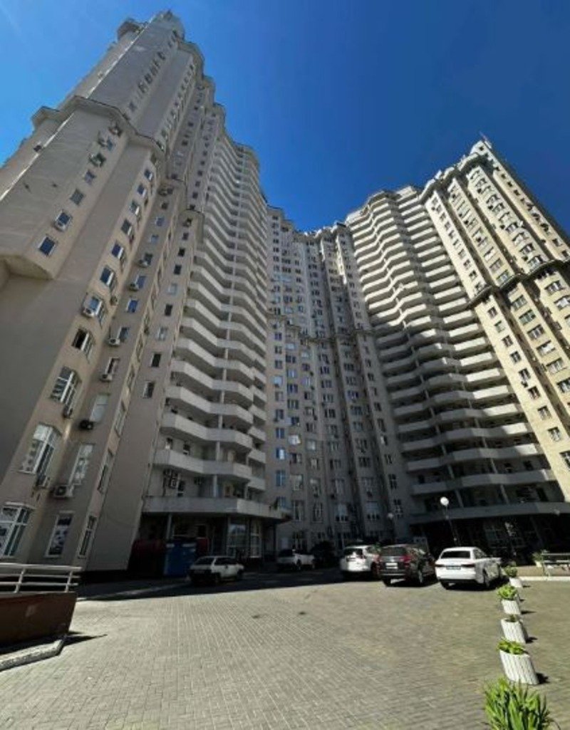 Комерційна нерухомість на вул. Среднефонтанская, 15 м², 11 000$ — FAKTOR