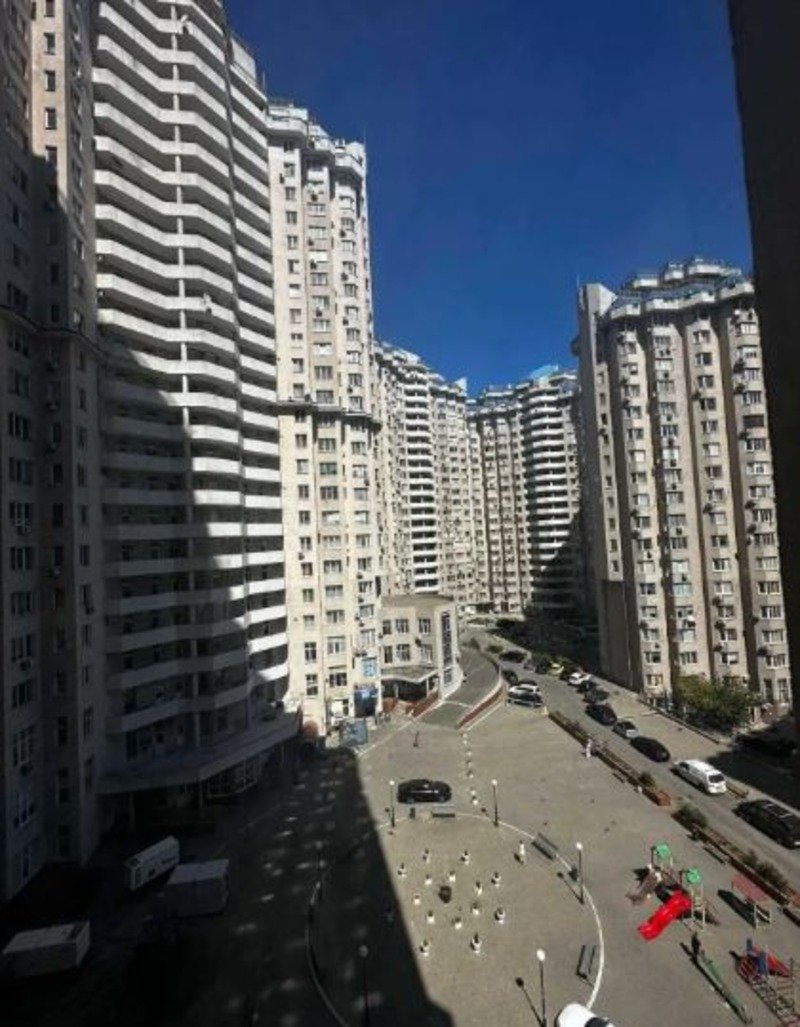 Комерційна нерухомість на вул. Среднефонтанская, 15 м², 11 000$ — FAKTOR
