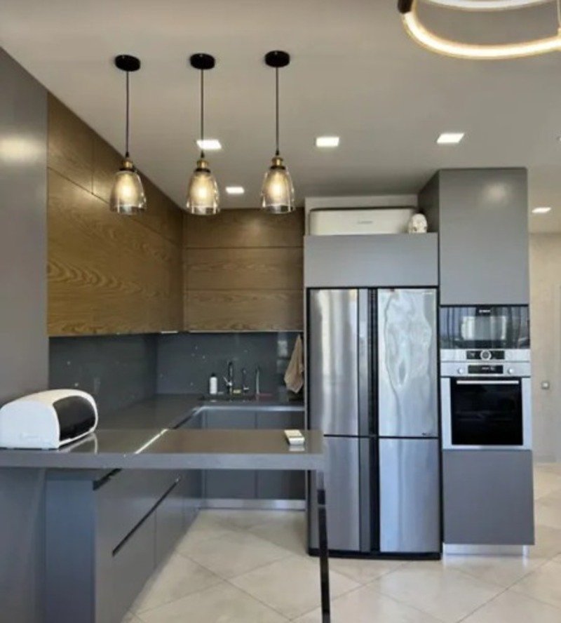 Квартира на ул. Литературная, 83 м², 160 000$ — FAKTOR