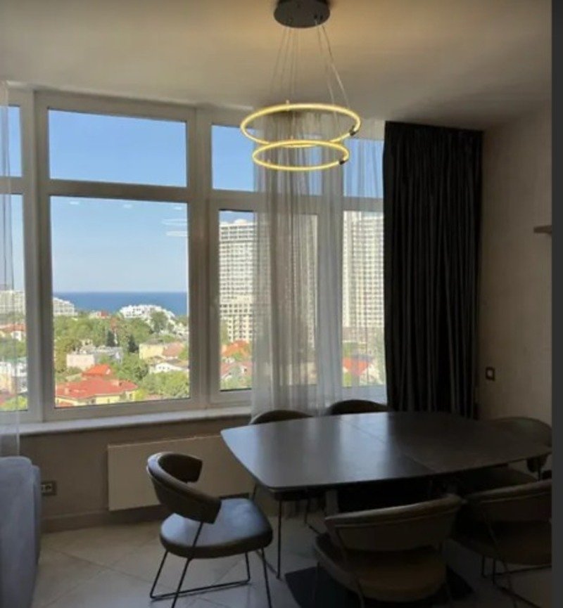 Квартира на ул. Литературная, 83 м², 160 000$ — FAKTOR