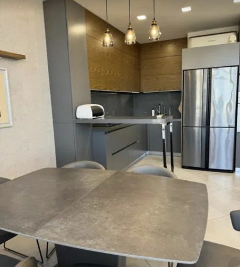 Квартира на ул. Литературная, 83 м², 160 000$ — FAKTOR