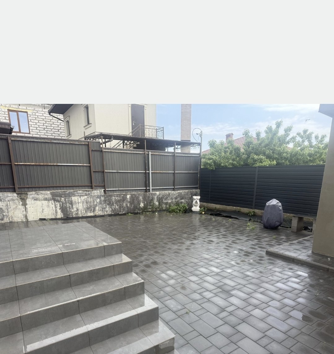 Дом на ул. Полевая, 170 м², 230 000$ — FAKTOR