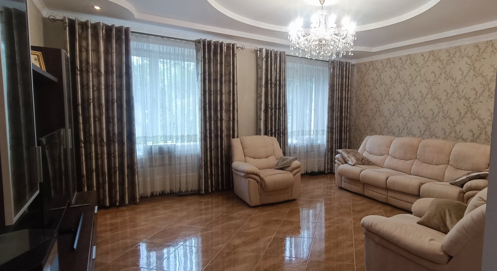 Дом на ул. Школьная, 167 м², 150 000$ — FAKTOR