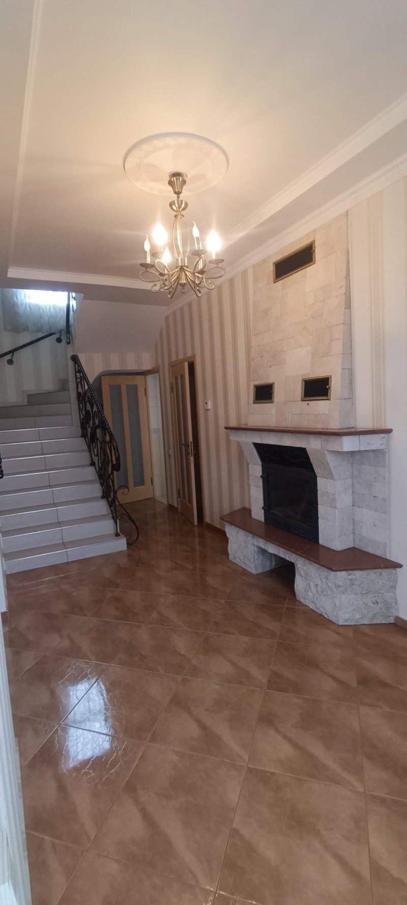 Дом на ул. Школьная, 167 м², 150 000$ — FAKTOR
