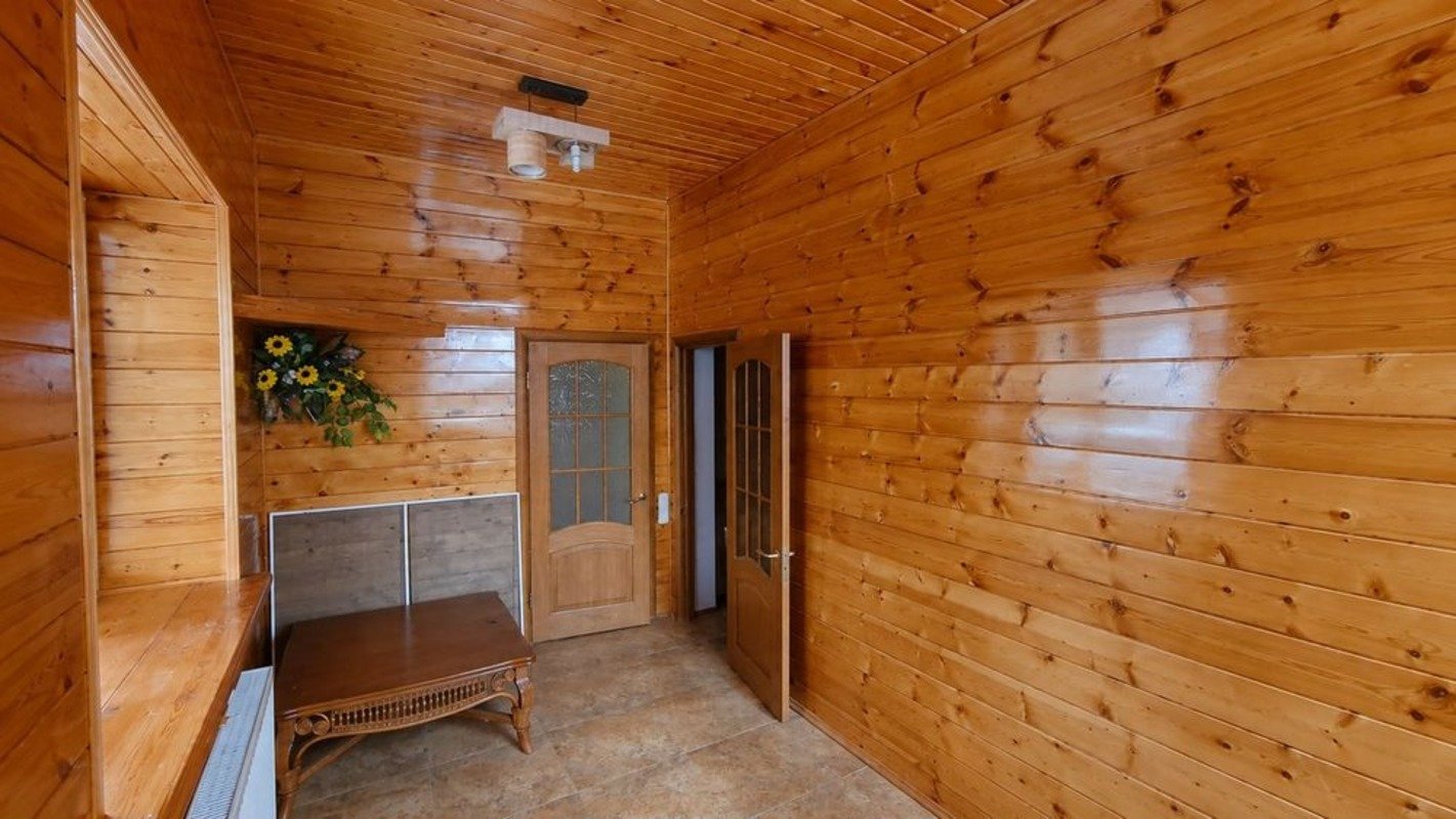 Дом на ул. Грушевского, 421 м², 420 000$ — FAKTOR