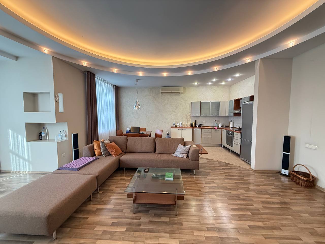 Квартира на ул. Вице-Адмирала Азарова, 105 м², 180 000$ — FAKTOR