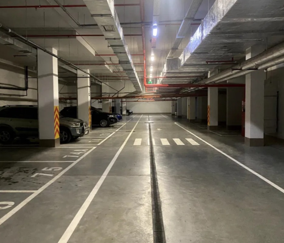 Комерційна нерухомість на вул. Варненская, 15 м², 32 000$ — FAKTOR