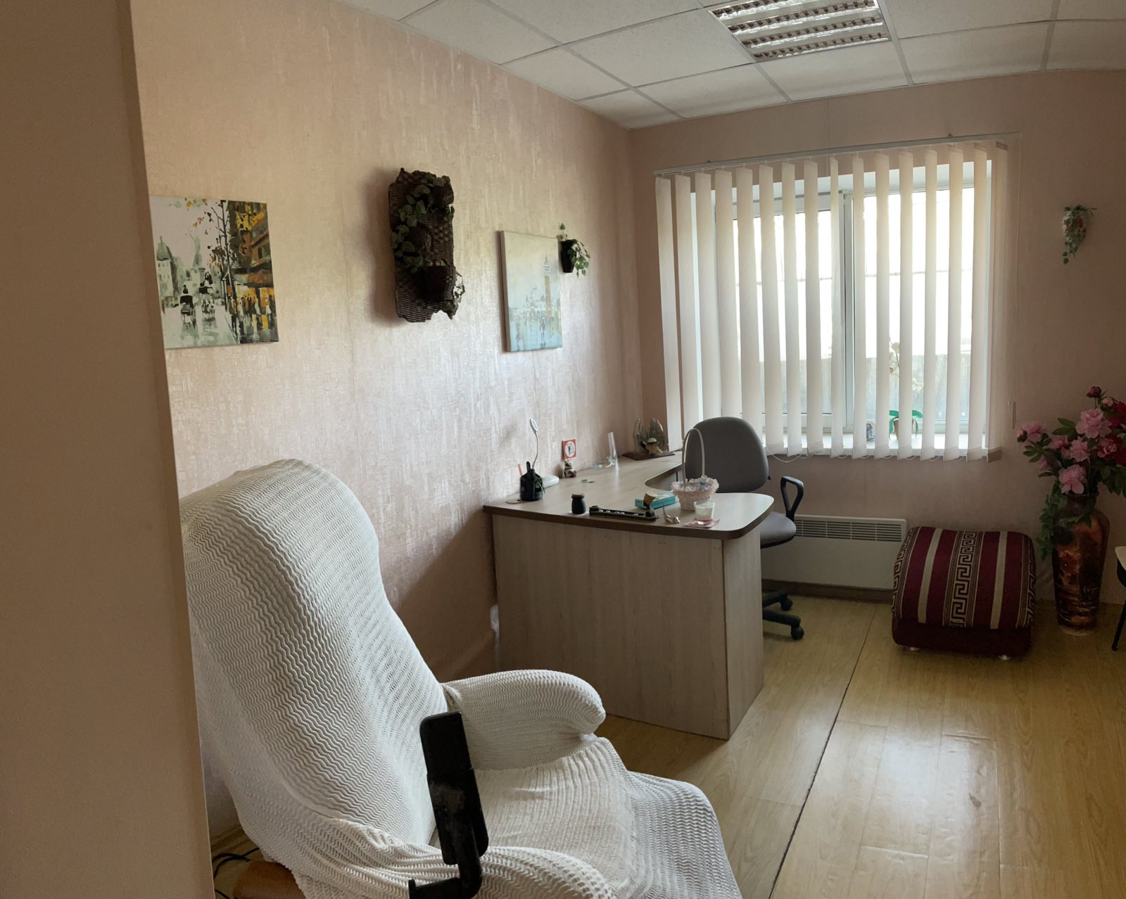 Комерційна нерухомість на вул. Заболотного Академика, 104 м², 103 900$ — FAKTOR
