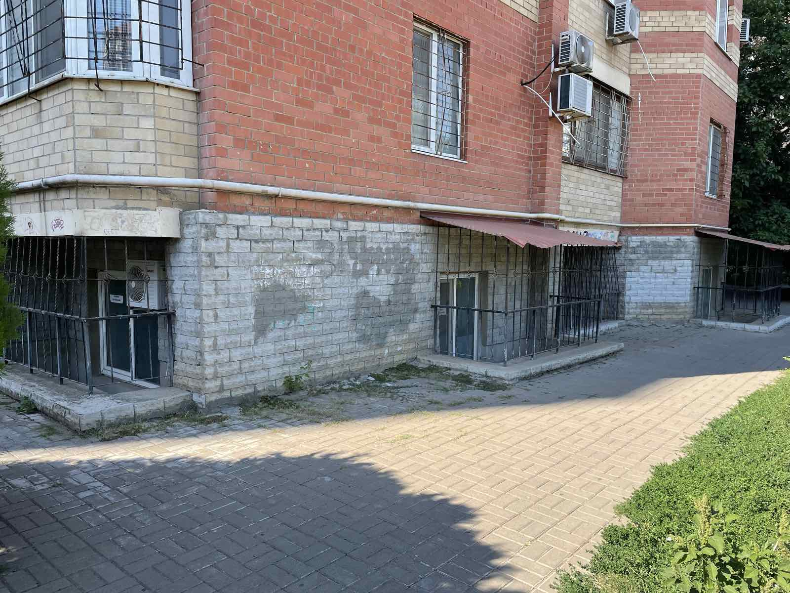 Комерційна нерухомість на вул. Заболотного Академика, 104 м², 103 900$ — FAKTOR