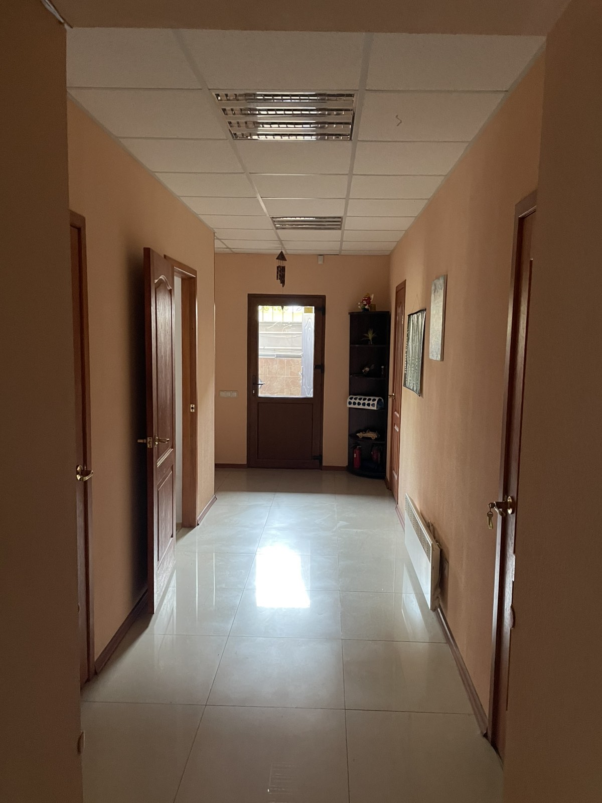 Комерційна нерухомість на вул. Заболотного Академика, 104 м², 103 900$ — FAKTOR