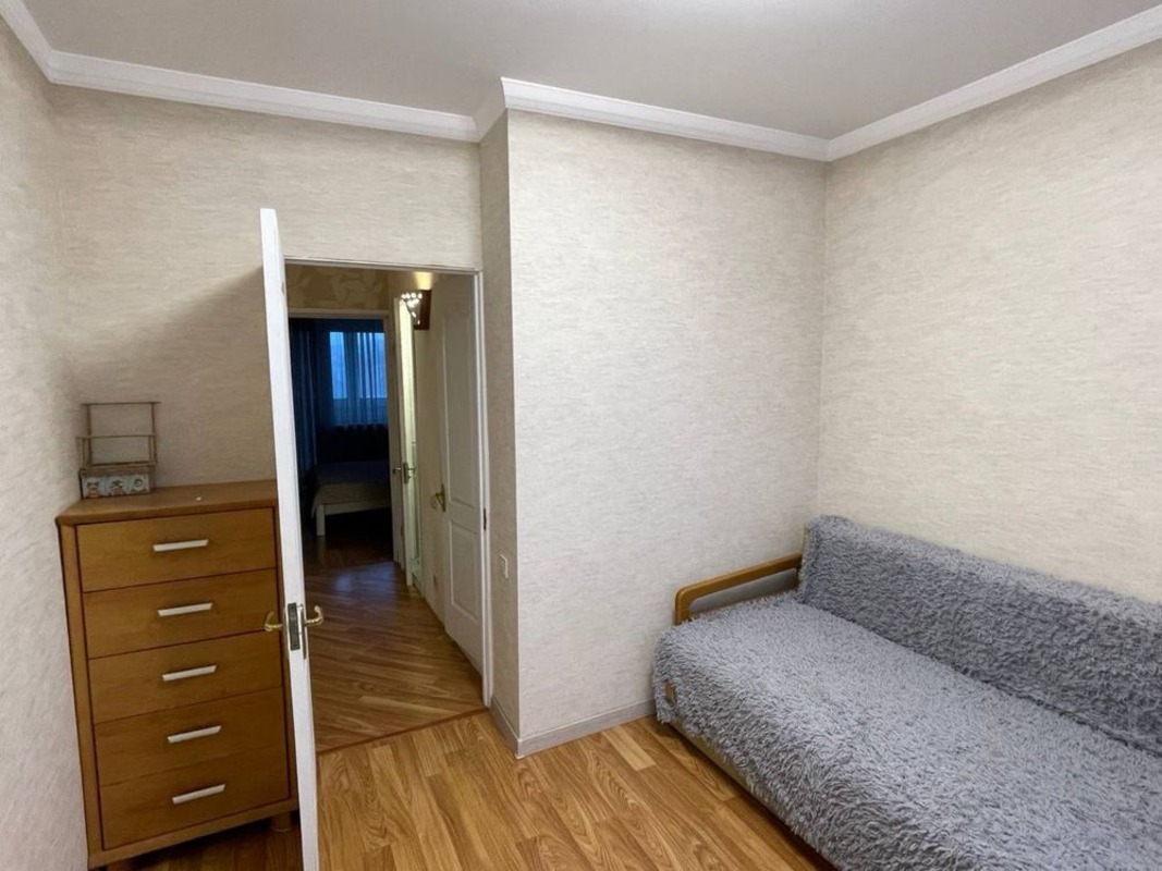 Квартира на вул. Глушко Академика проспект, 65 м², 58 000$ — FAKTOR