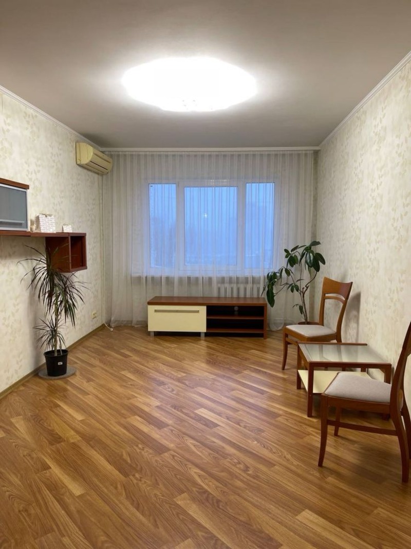 Квартира на вул. Глушко Академика проспект, 65 м², 58 000$ — FAKTOR