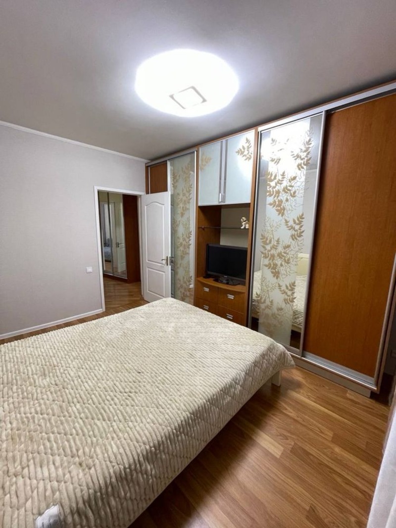 Квартира на вул. Глушко Академика проспект, 65 м², 58 000$ — FAKTOR