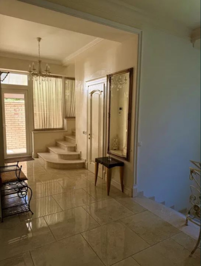Будинок на вул. Госпитальный пер, 300 м², 950 000$ — FAKTOR