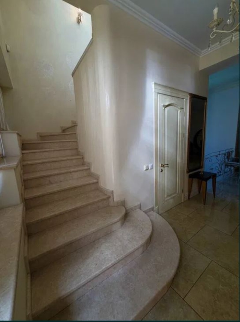 Будинок на вул. Госпитальный пер, 300 м², 950 000$ — FAKTOR