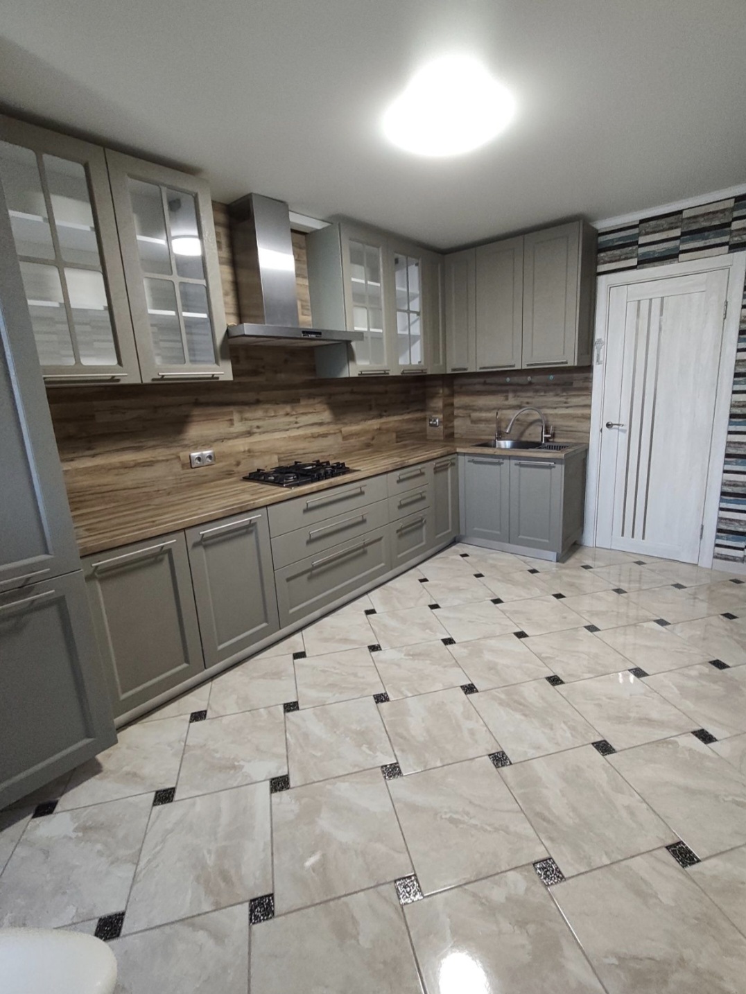 Квартира на вул. Левитана, 72 м², 77 000$ — FAKTOR