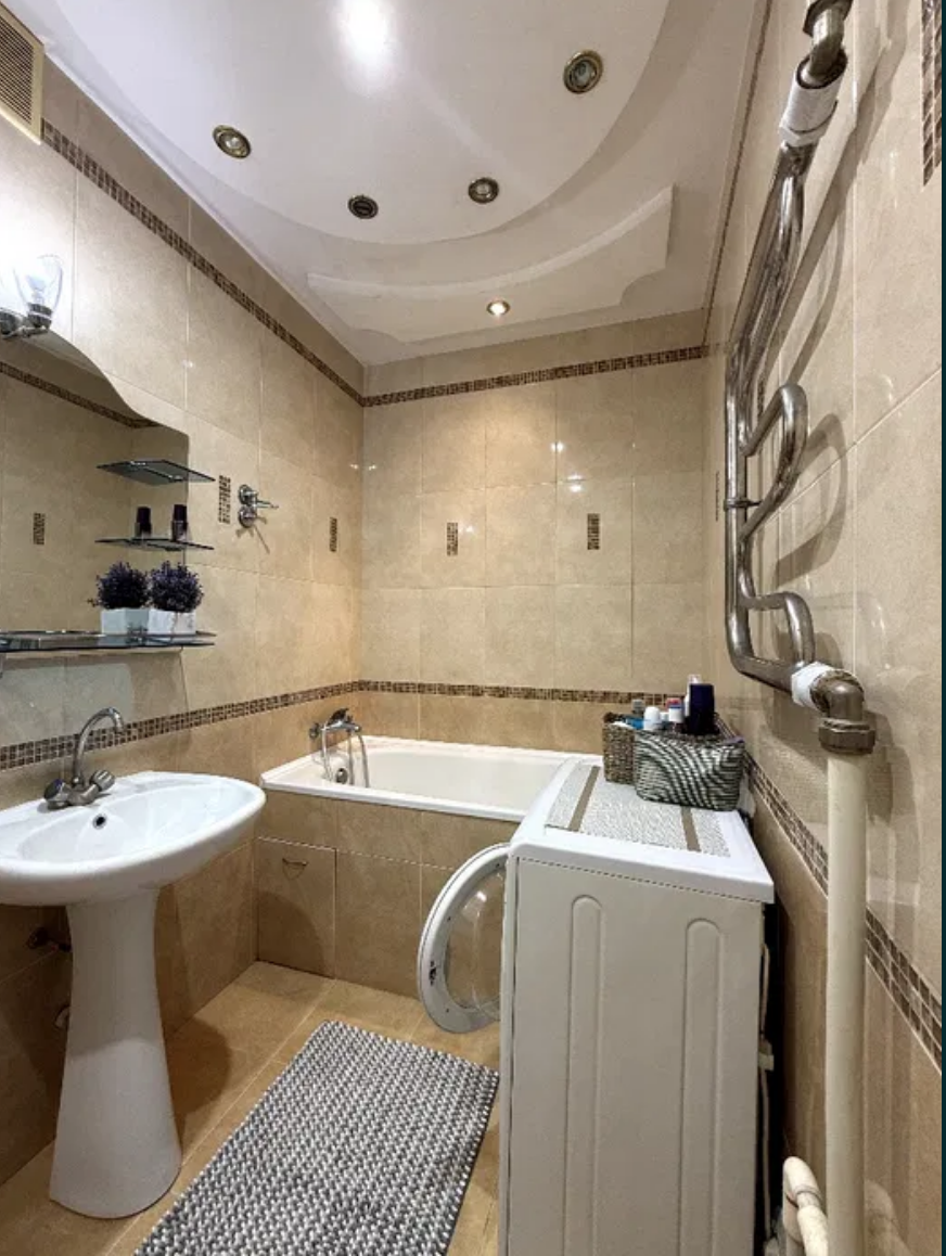 Квартира на вул. Глушко Академика проспект, 59 м², 55 000$ — FAKTOR