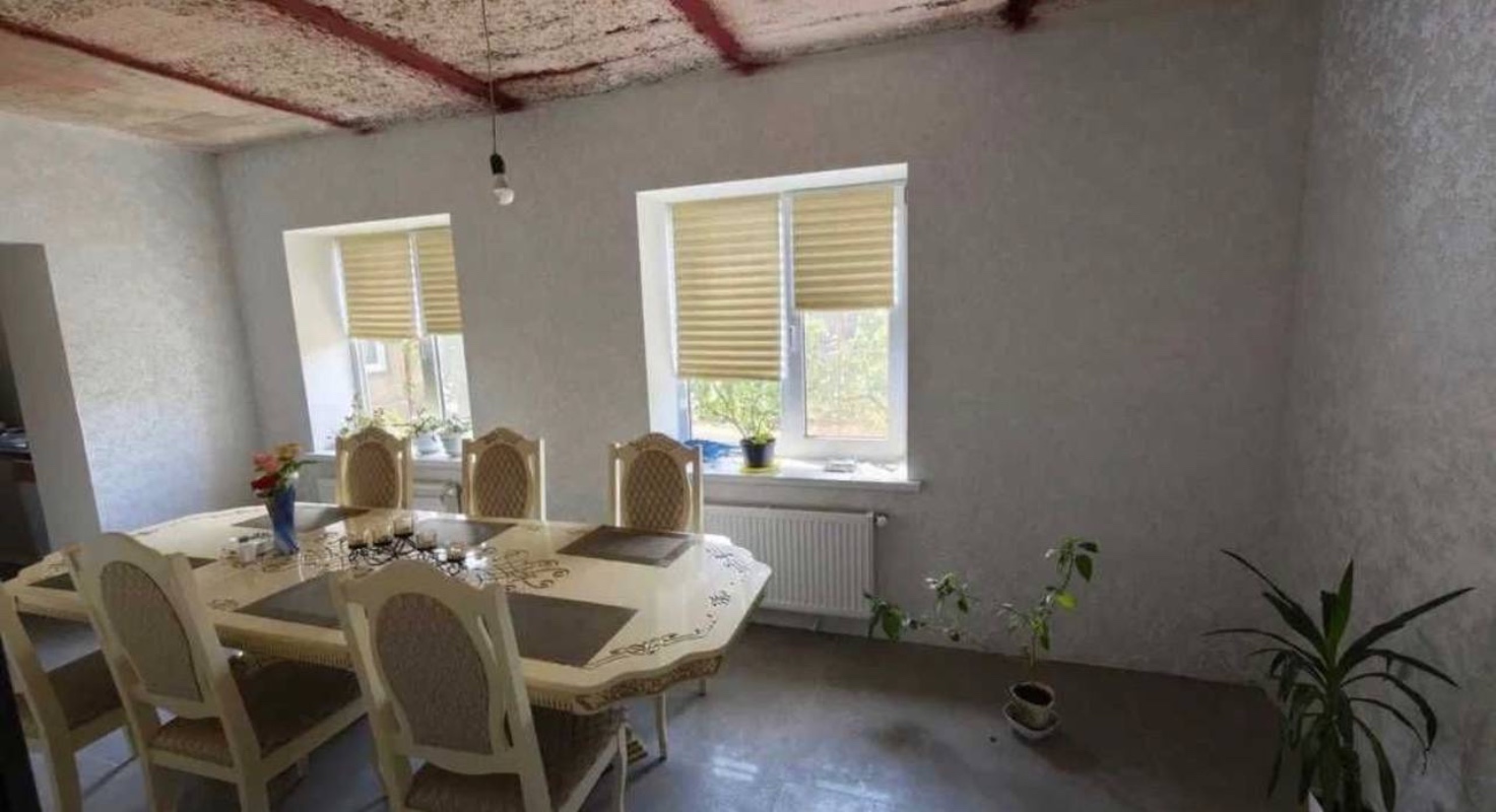 Будинок на вул. Малиновая, 190 м², 83 000$ — FAKTOR