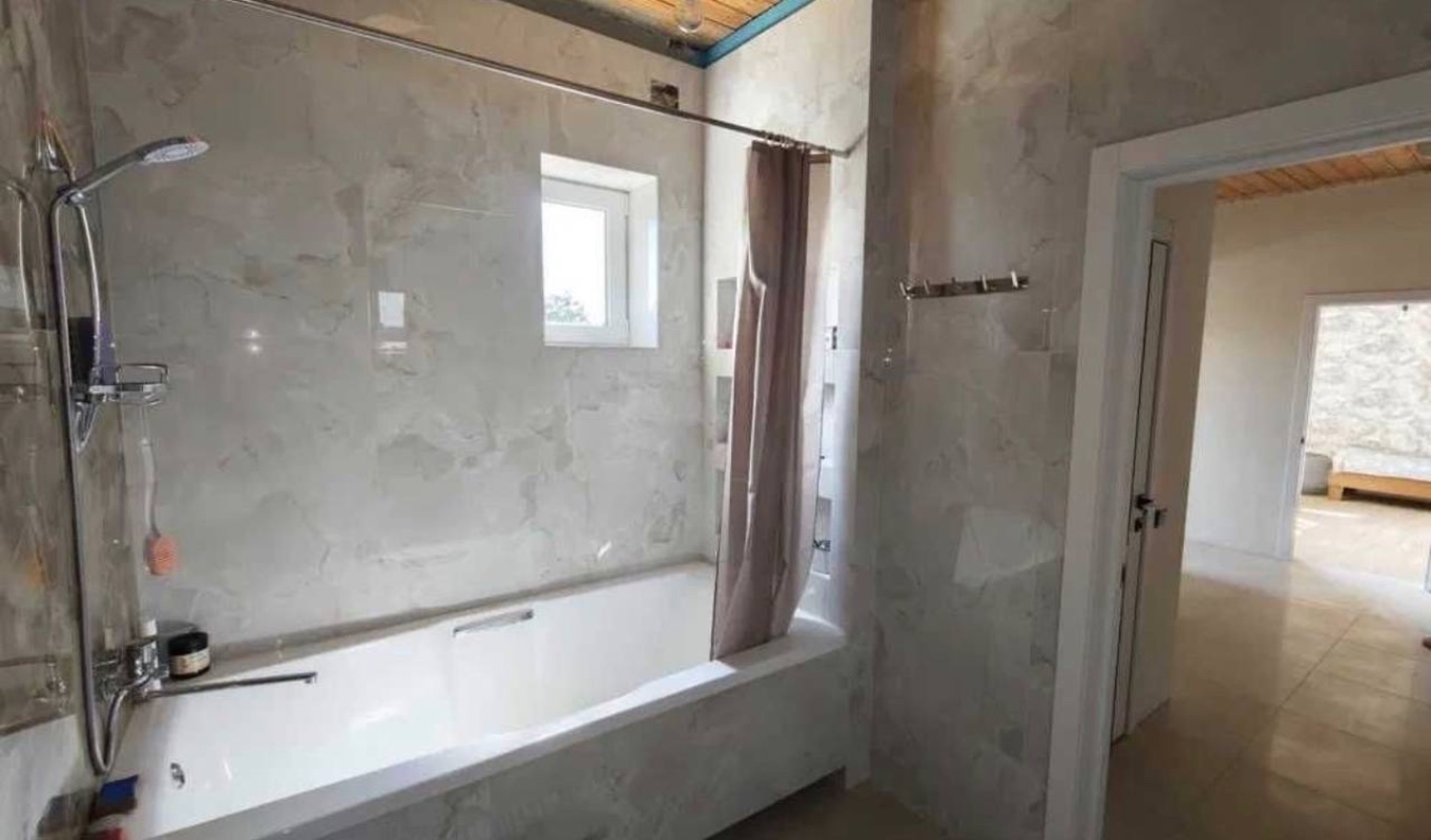 Будинок на вул. Малиновая, 190 м², 83 000$ — FAKTOR