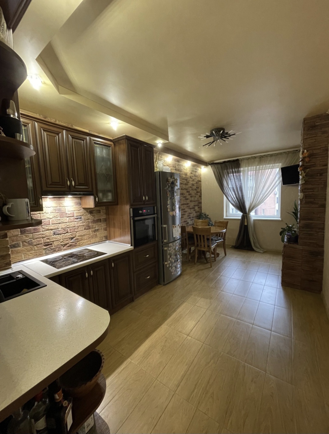 Квартира на вул. Массив Радужный, 72 м², 80 000$ — FAKTOR