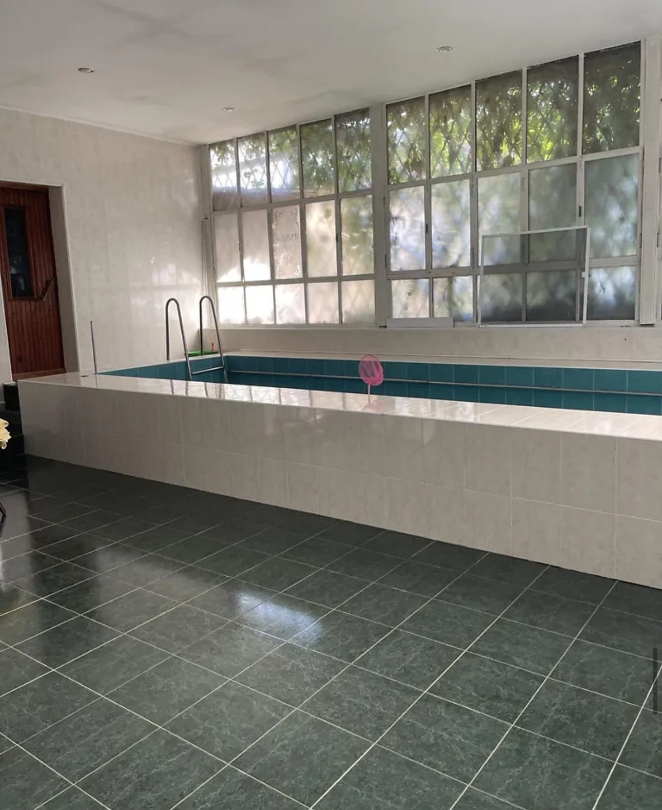 Дом на ул. Тенистая, 196 м², 300 000$ — FAKTOR