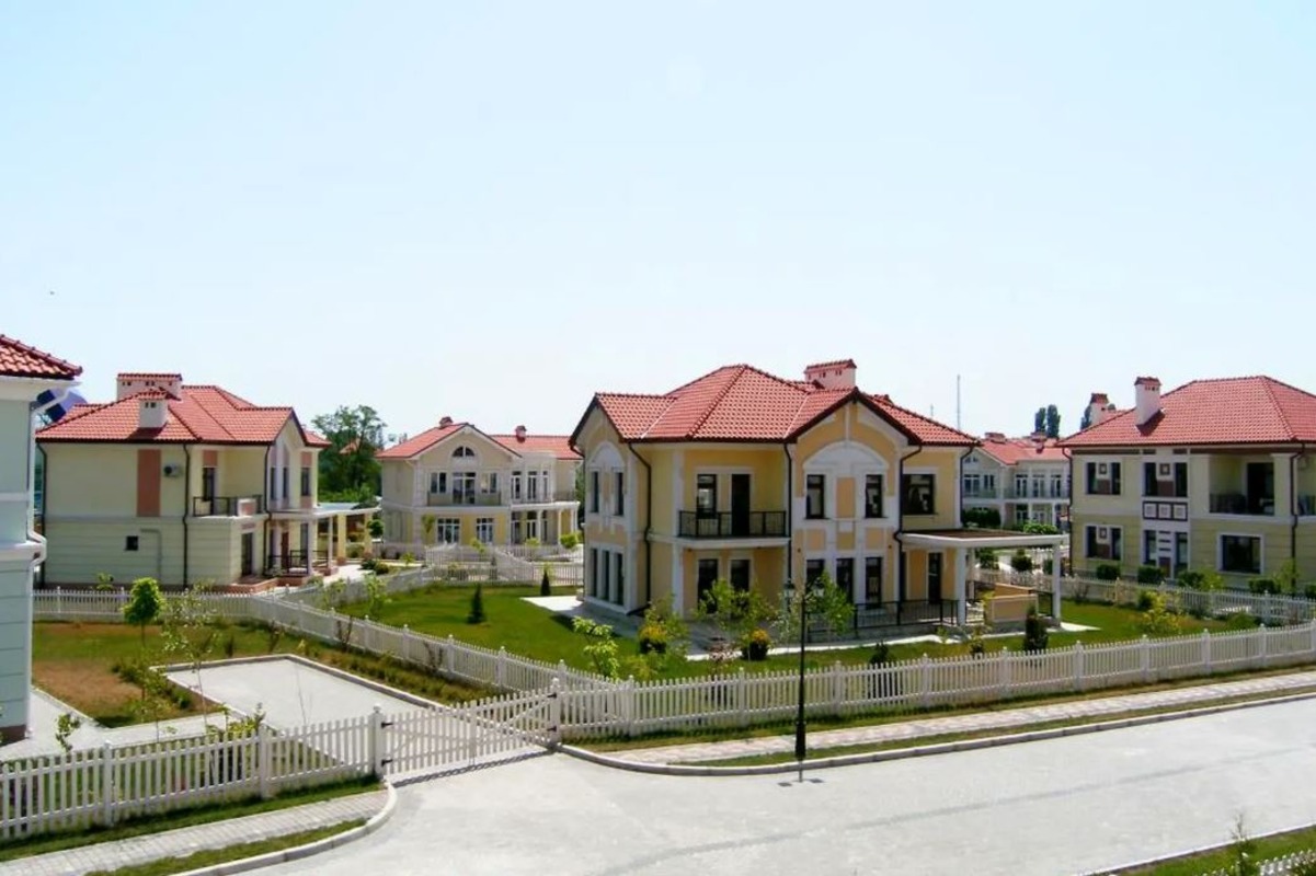 Будинок на вул. Уютная, 160 м², 190 000$ — FAKTOR