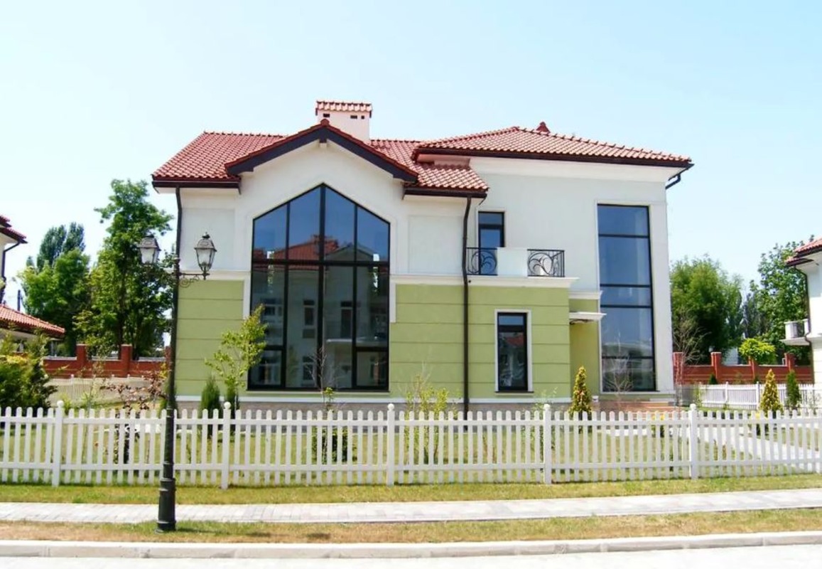 Будинок на вул. Уютная, 160 м², 190 000$ — FAKTOR